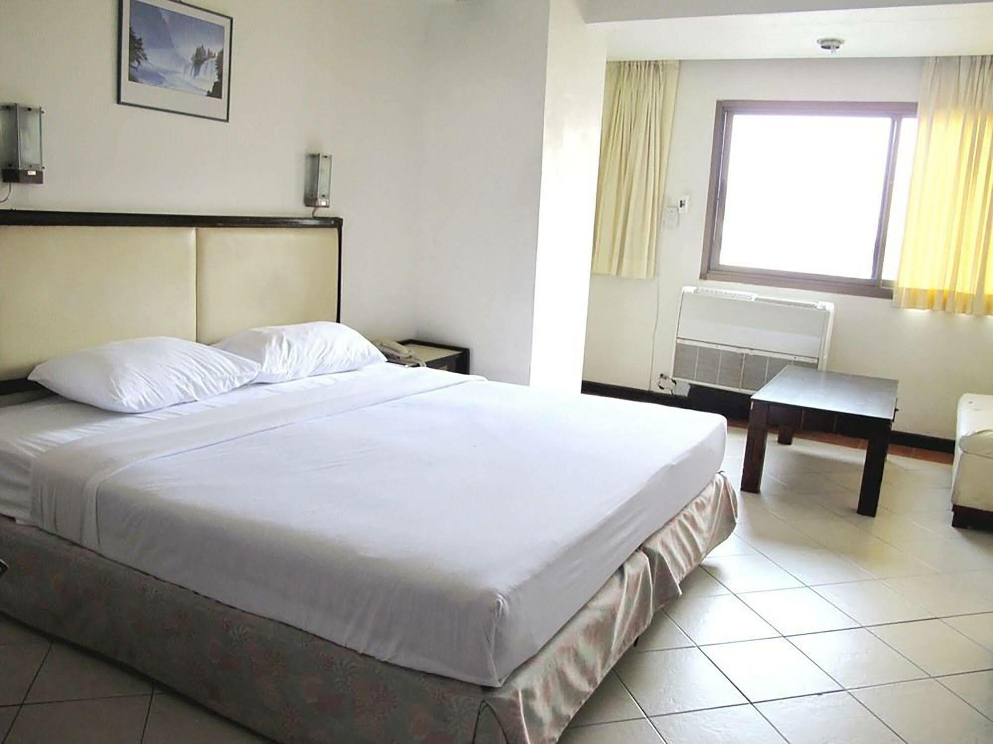 Diamond Beach Hotel Pattaya Eksteriør billede